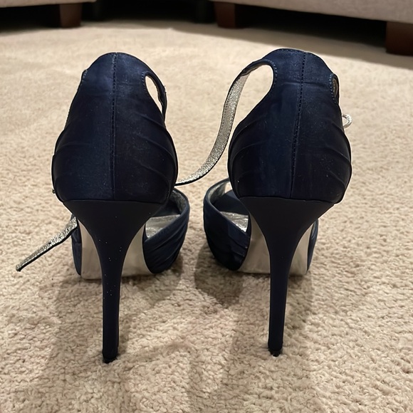 ADRIANA PAPELL heels - Picture 3 of 6